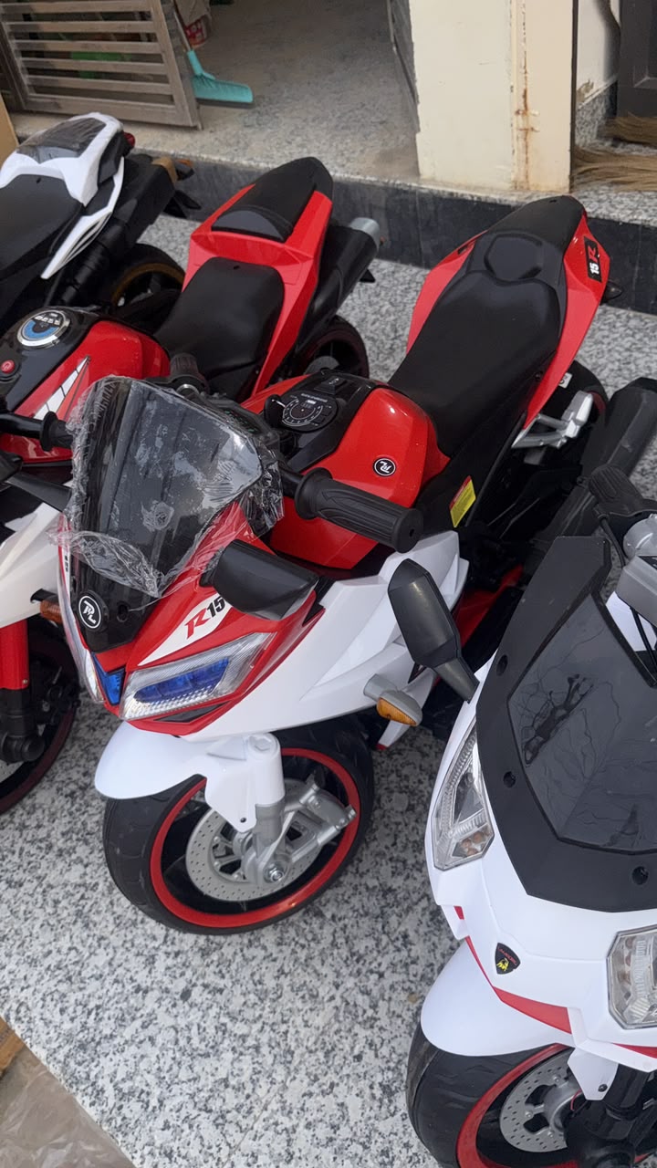 R15 Sports Bike Ride-On for Kids | Premium Battery Operated Electric Bike - Image 3