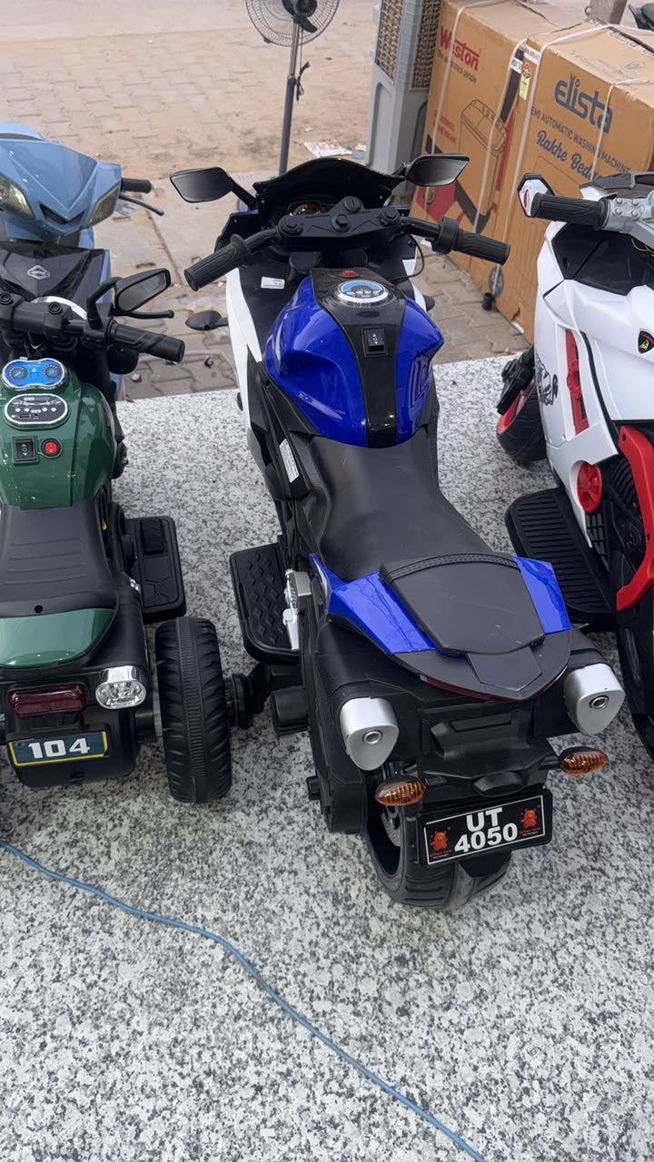 R3 Super Sports Ride-On Bike (12V Battery Operated Kids Electric Bike) - Image 2